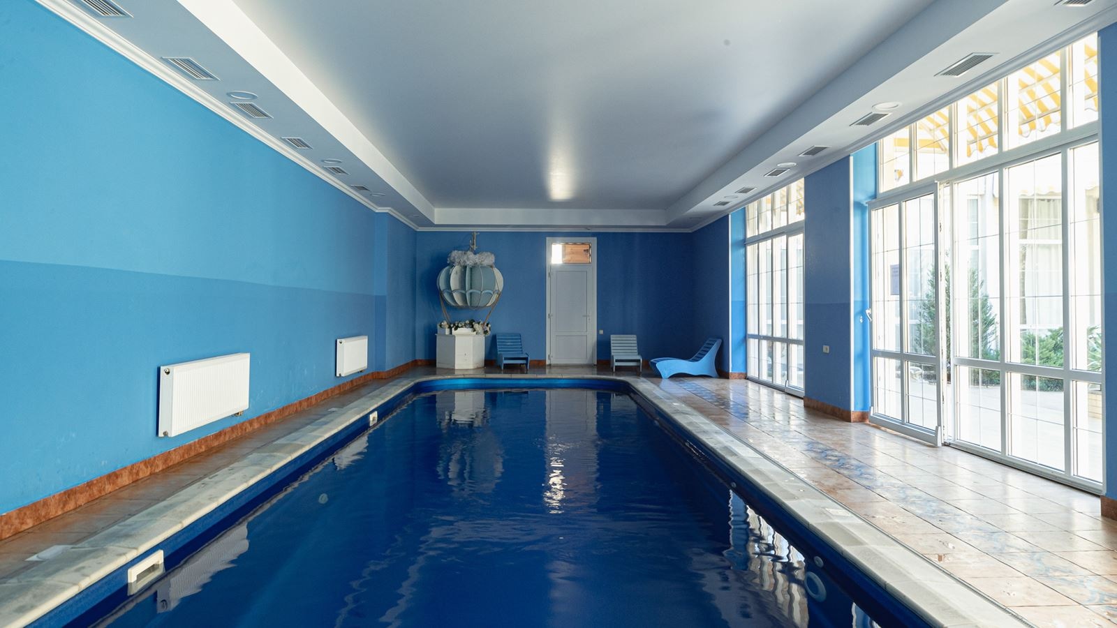 pools-indoor-pool