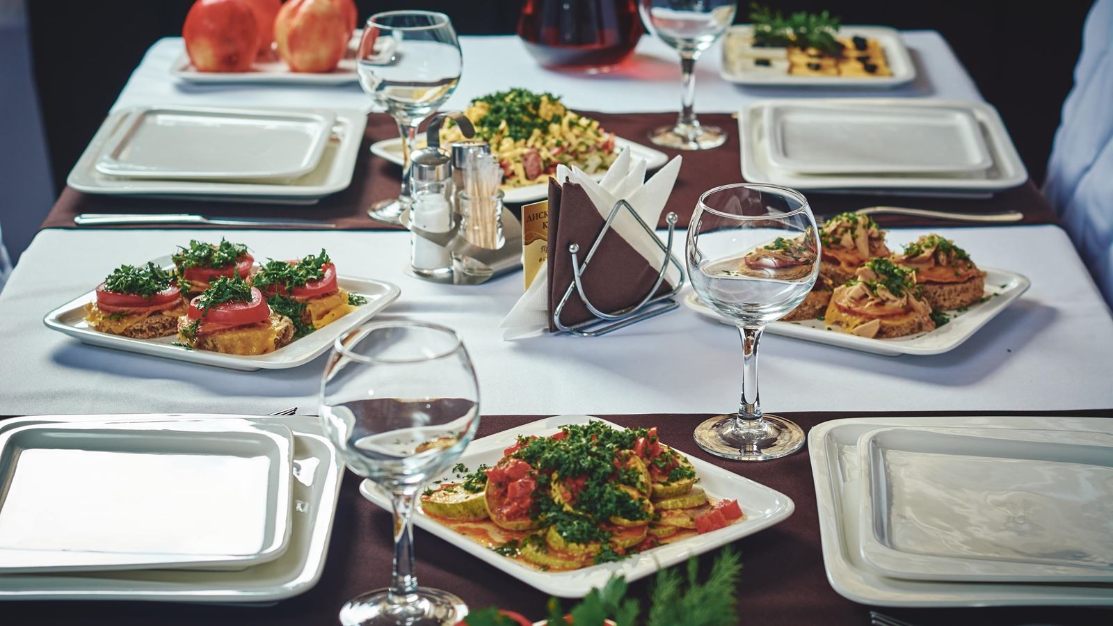 restaurants-obedenniy-zal