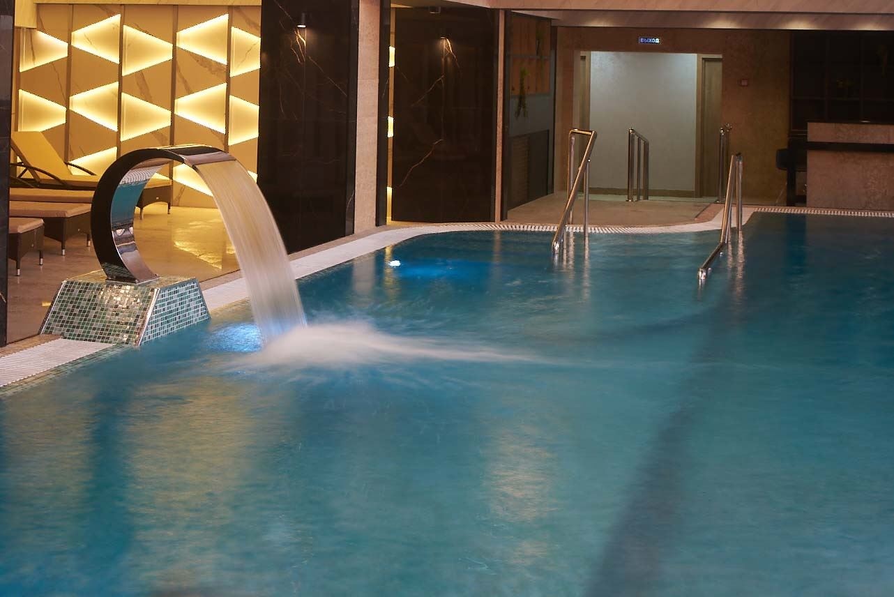 pools-indoor-pool