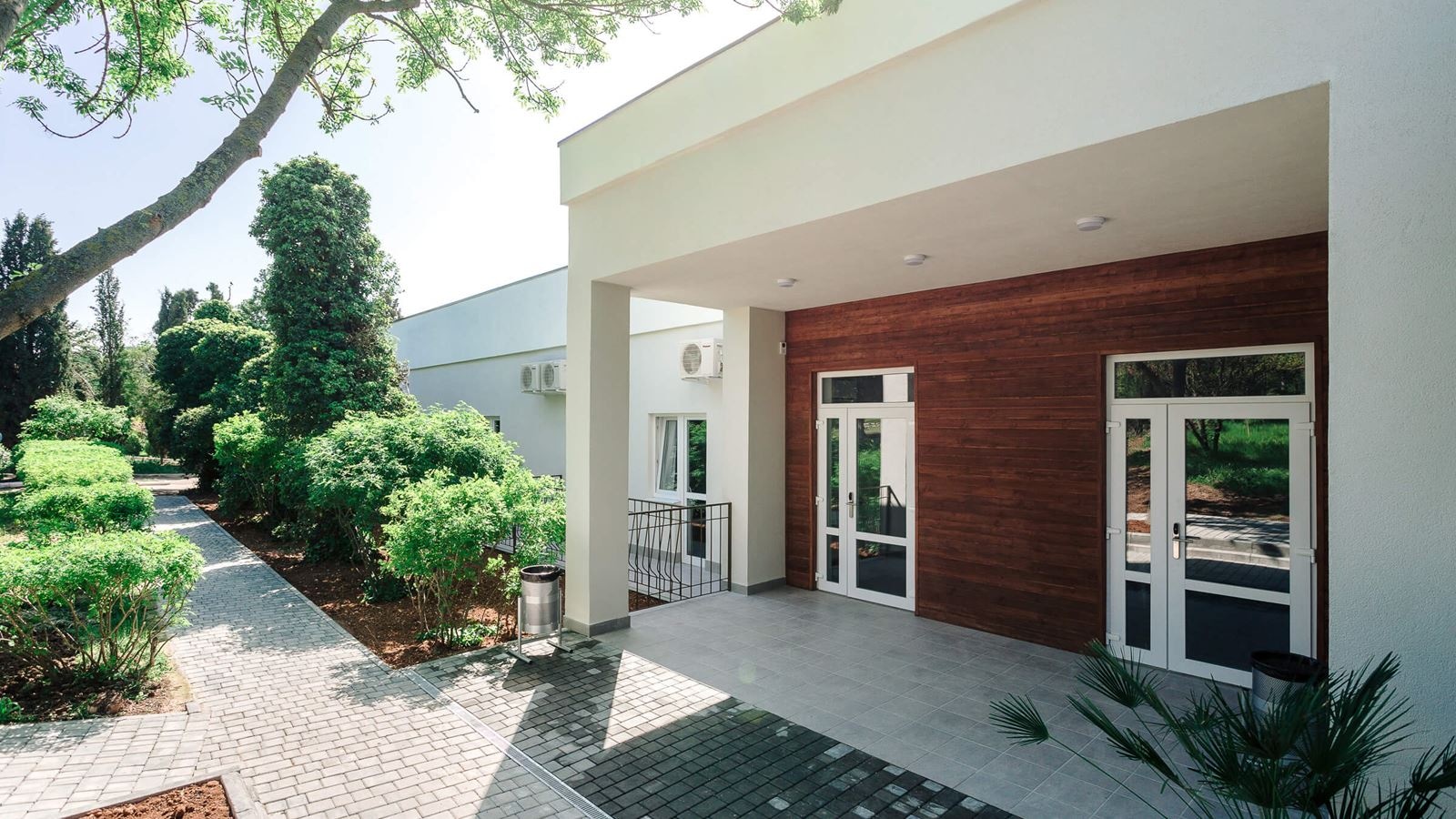 general-main-building