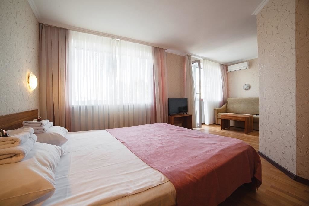 rooms-double-deluxe-room