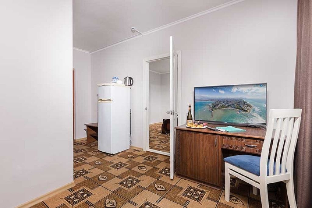 rooms-room-family-balcony