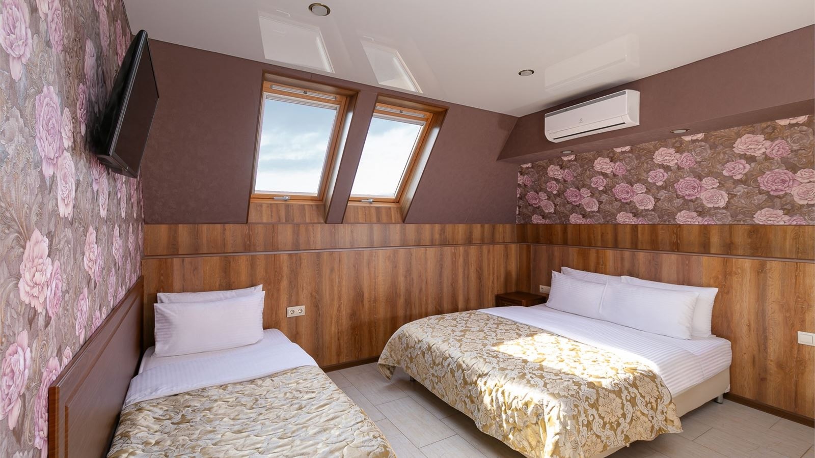 rooms-3мест-апартаменты-мансарда