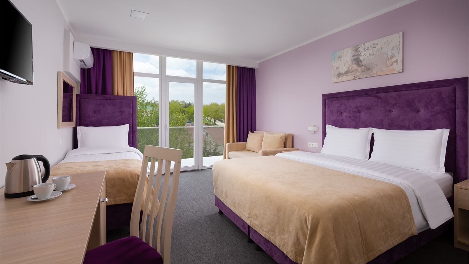 rooms-beta-junior-with-balcony-dog-friendly