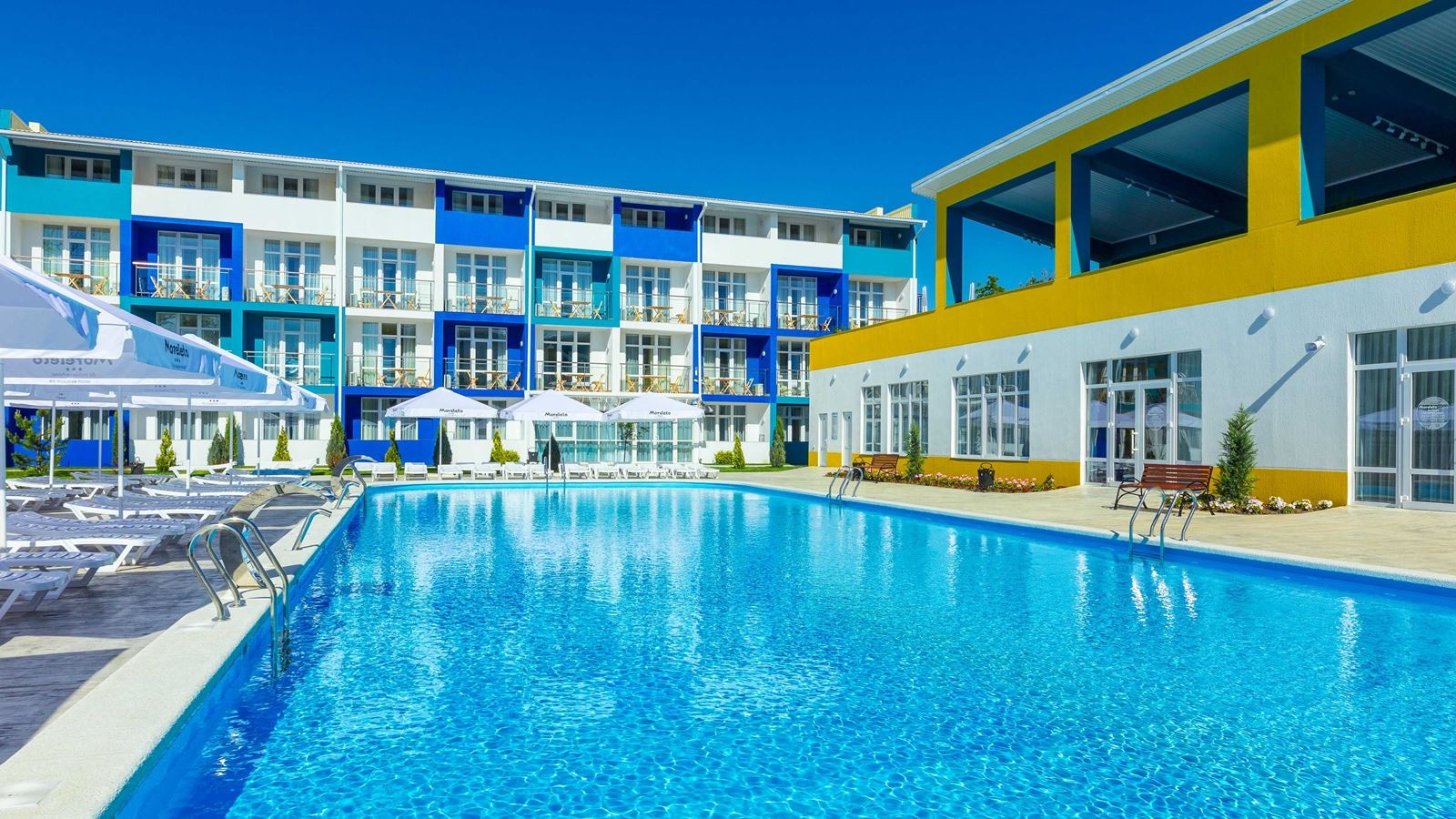 pools-outdoor-pool