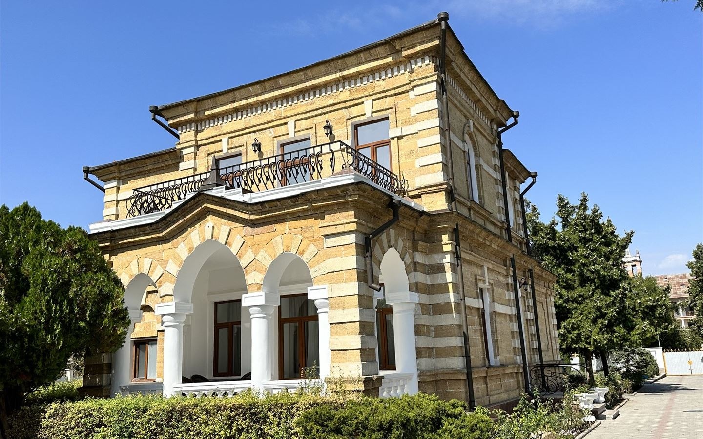 rooms-люкс-в-историческом-здании