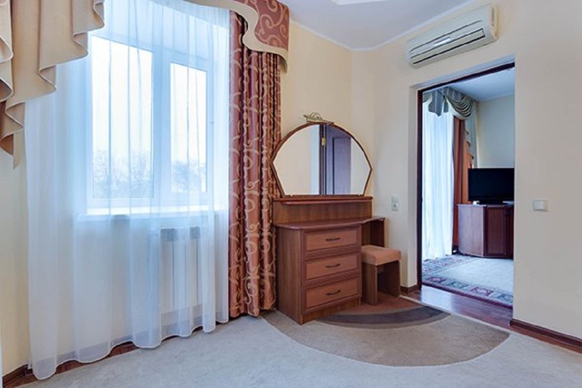 rooms-suite-luxury-2-rooms