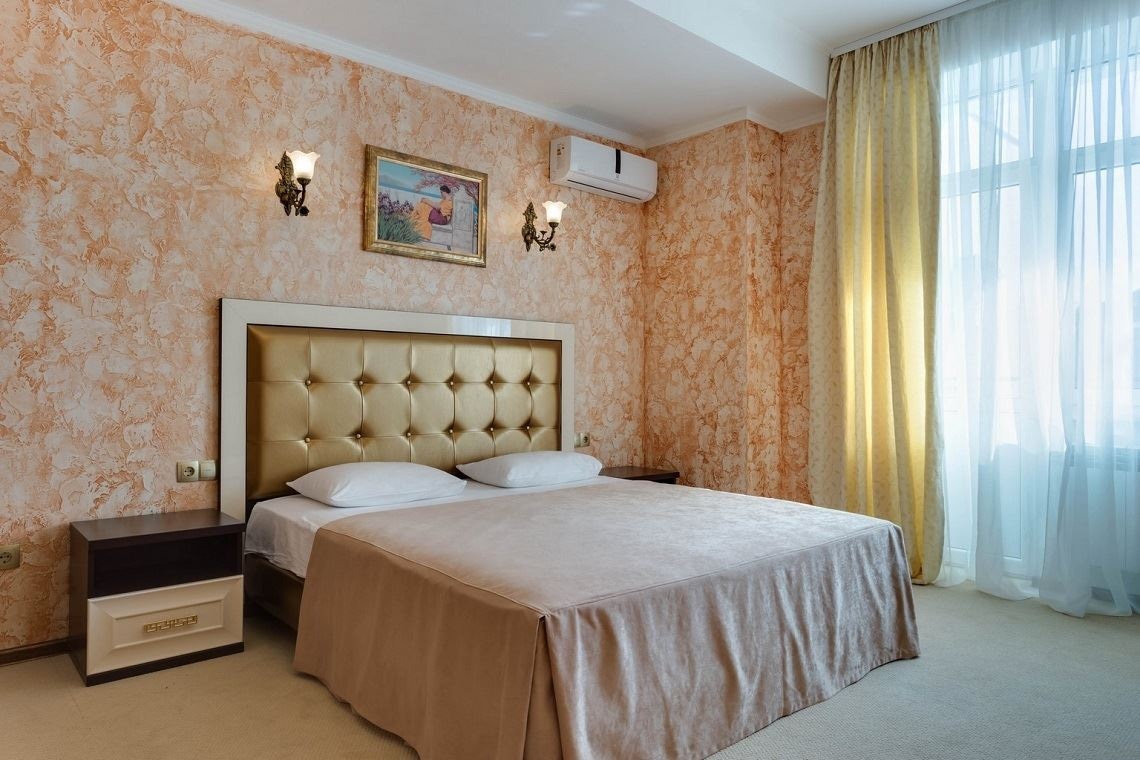 rooms-standard-suite