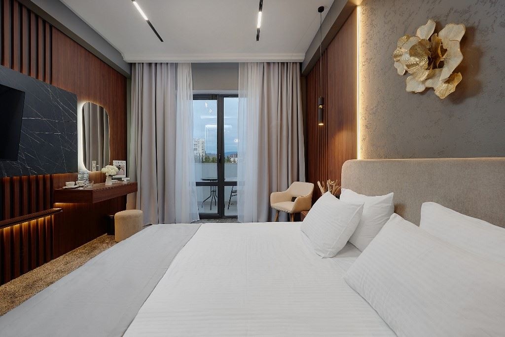 rooms-standar-wirh-balcony-+-extra-bed