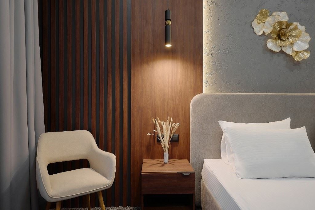 rooms-standar-wirh-balcony-+-extra-bed