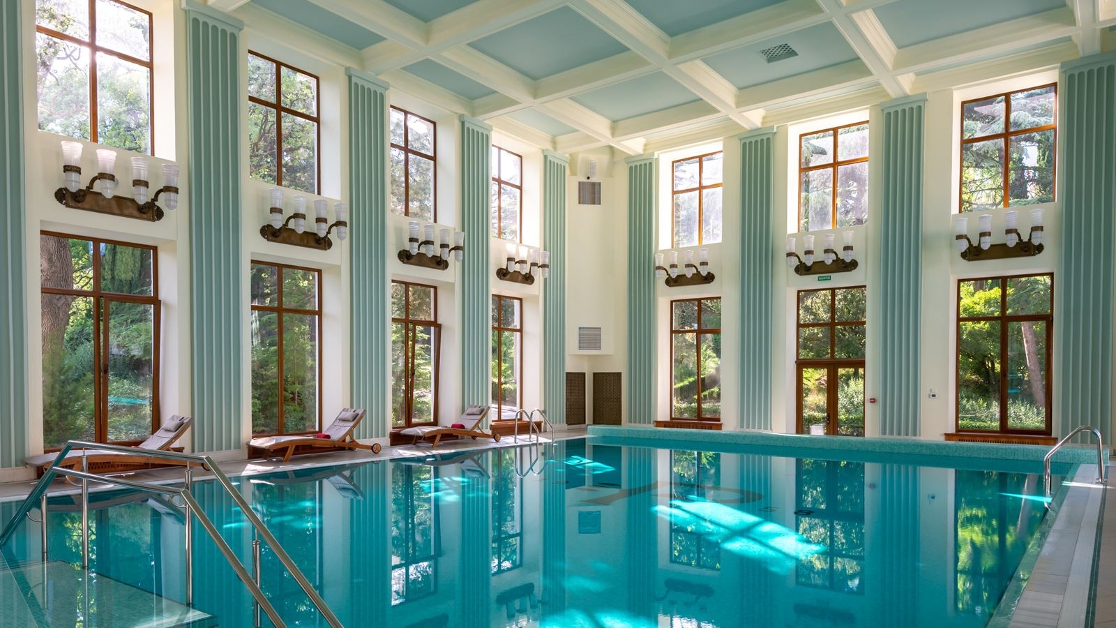 pools-indoor-pool
