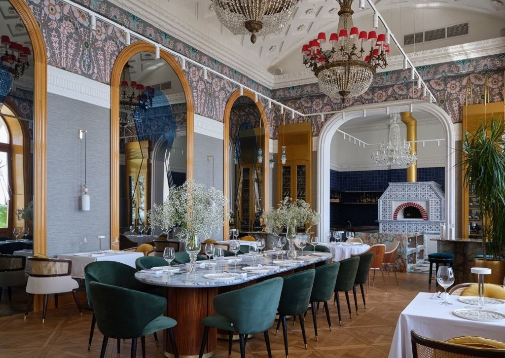 restaurants-restaurant