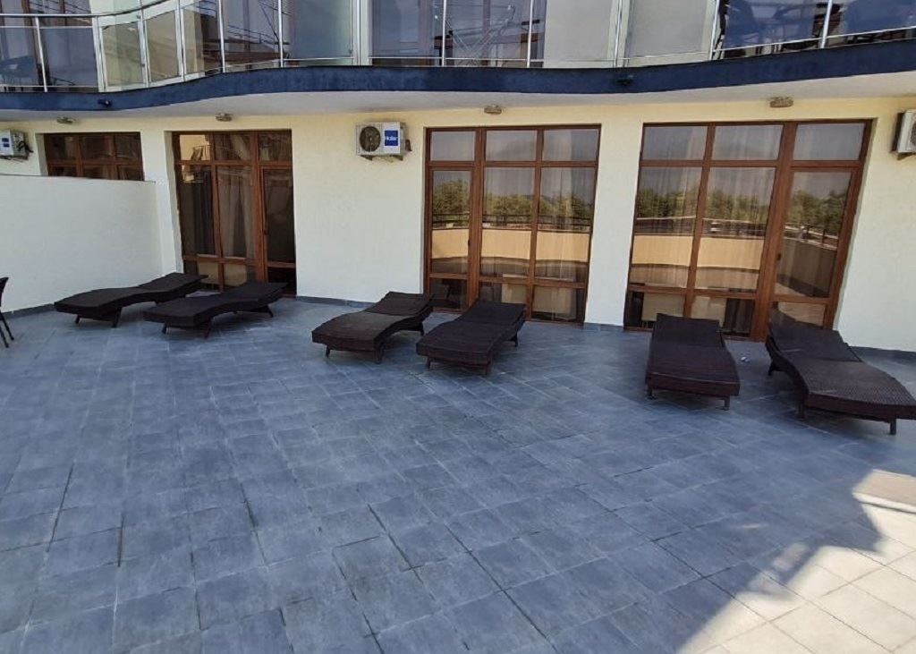 rooms-4-местный-апартамент-с-террасой