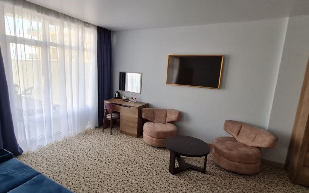 rooms-4-местный-апартамент-с-террасой