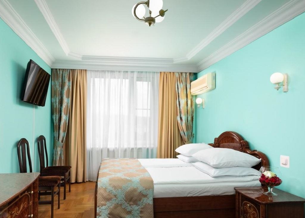 rooms-люкс-с-балконом-двухместный-корпус-люкс