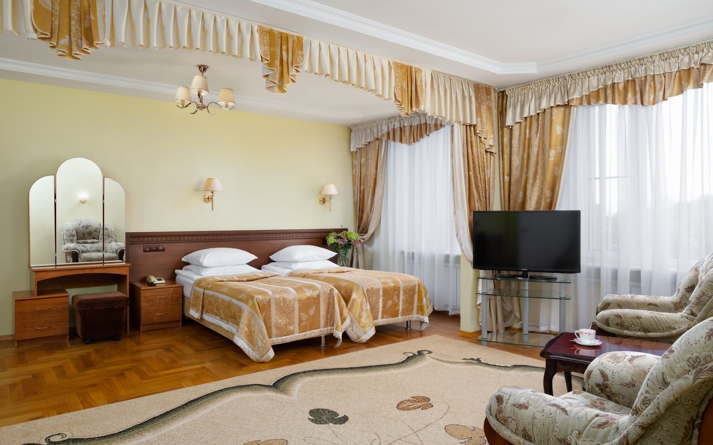 rooms-luxestudio-building-luxe