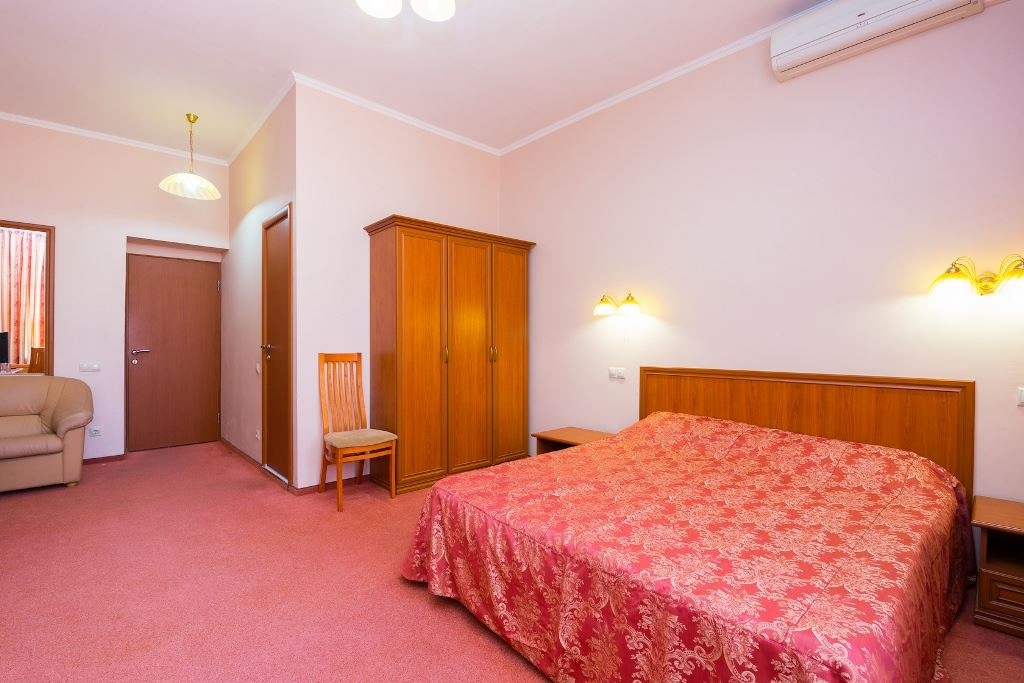 rooms-standart-for-4-persons-1-floor