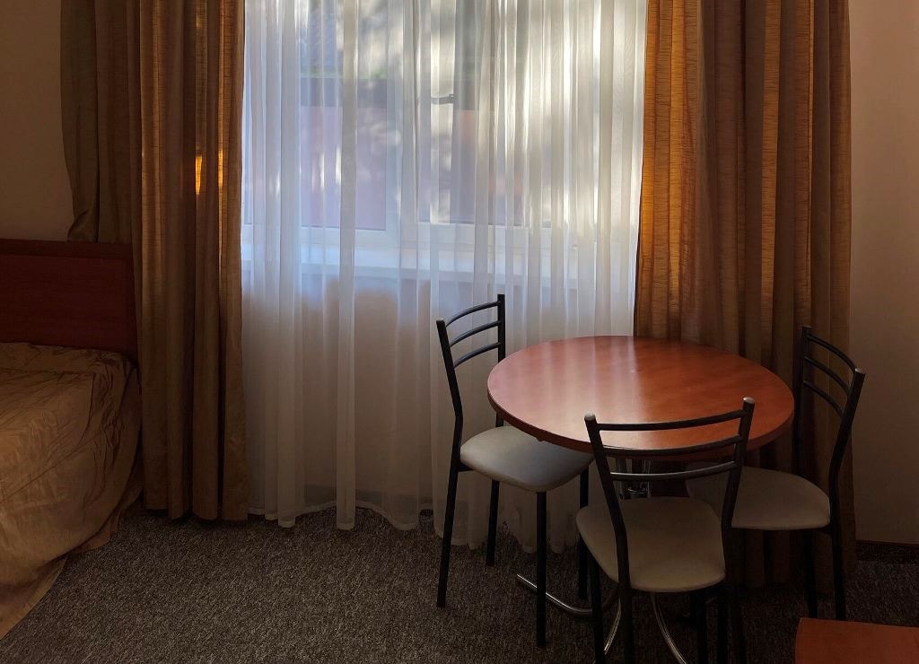 rooms-triple-superior-1-dloor-without-balcony