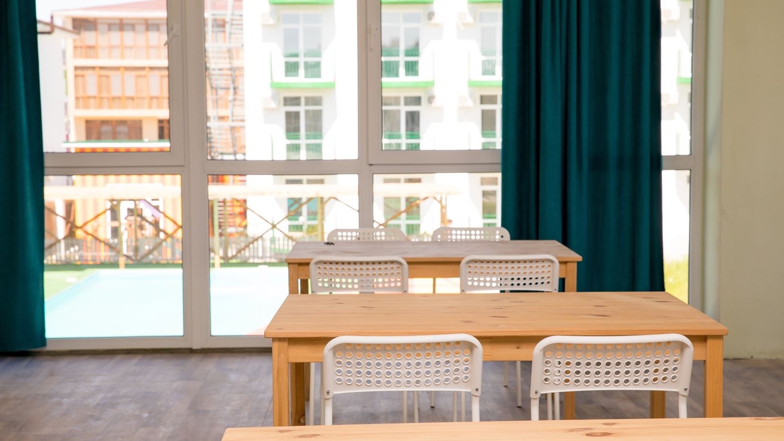 restaurants-obedenii-zal