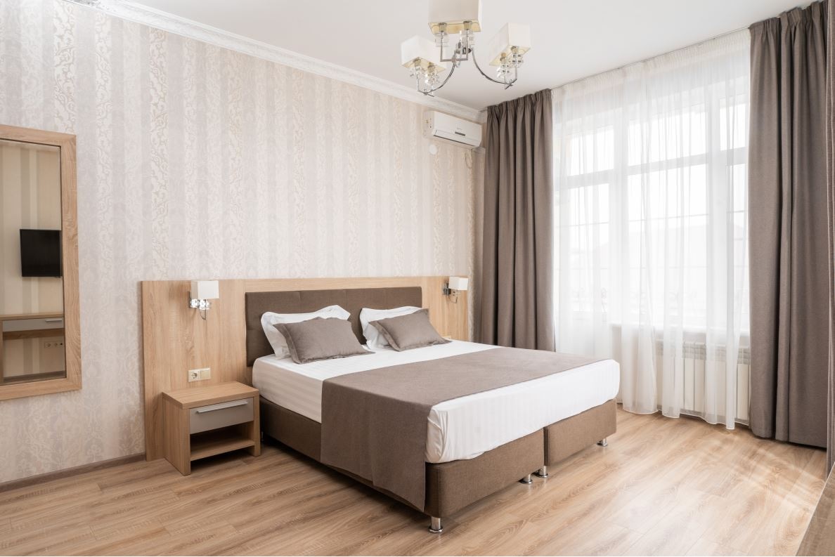 rooms-standard-main-building