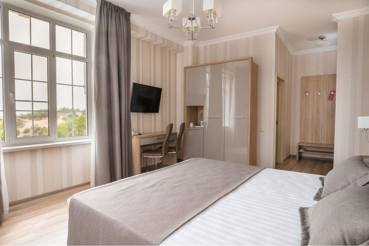 rooms-standard-main-building