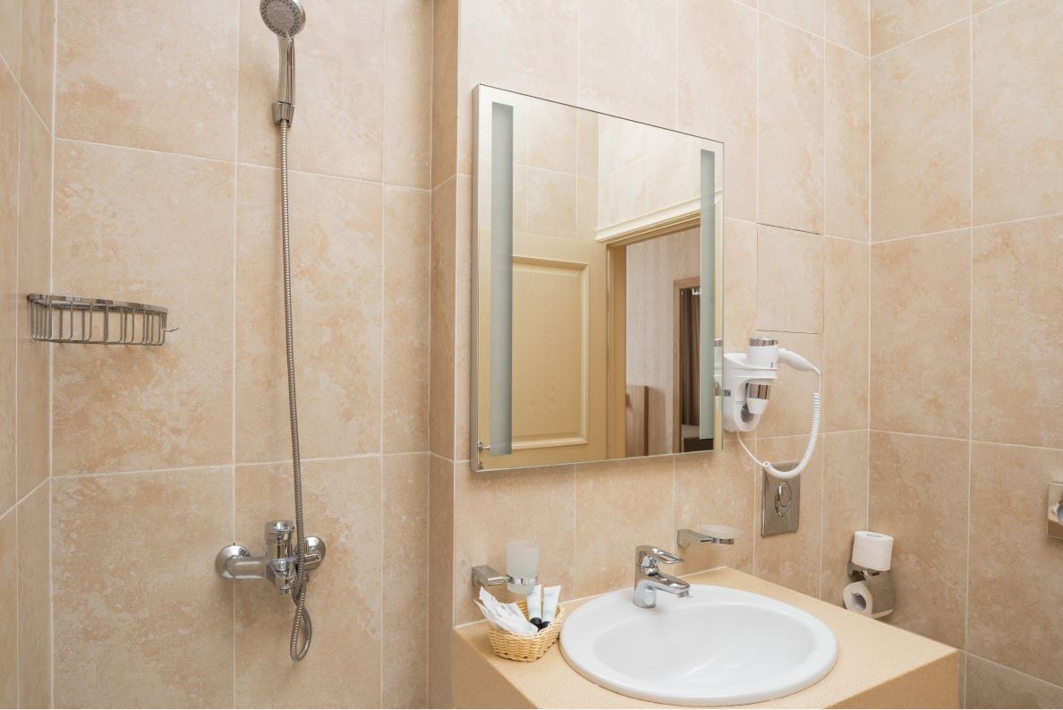 rooms-standard-main-building