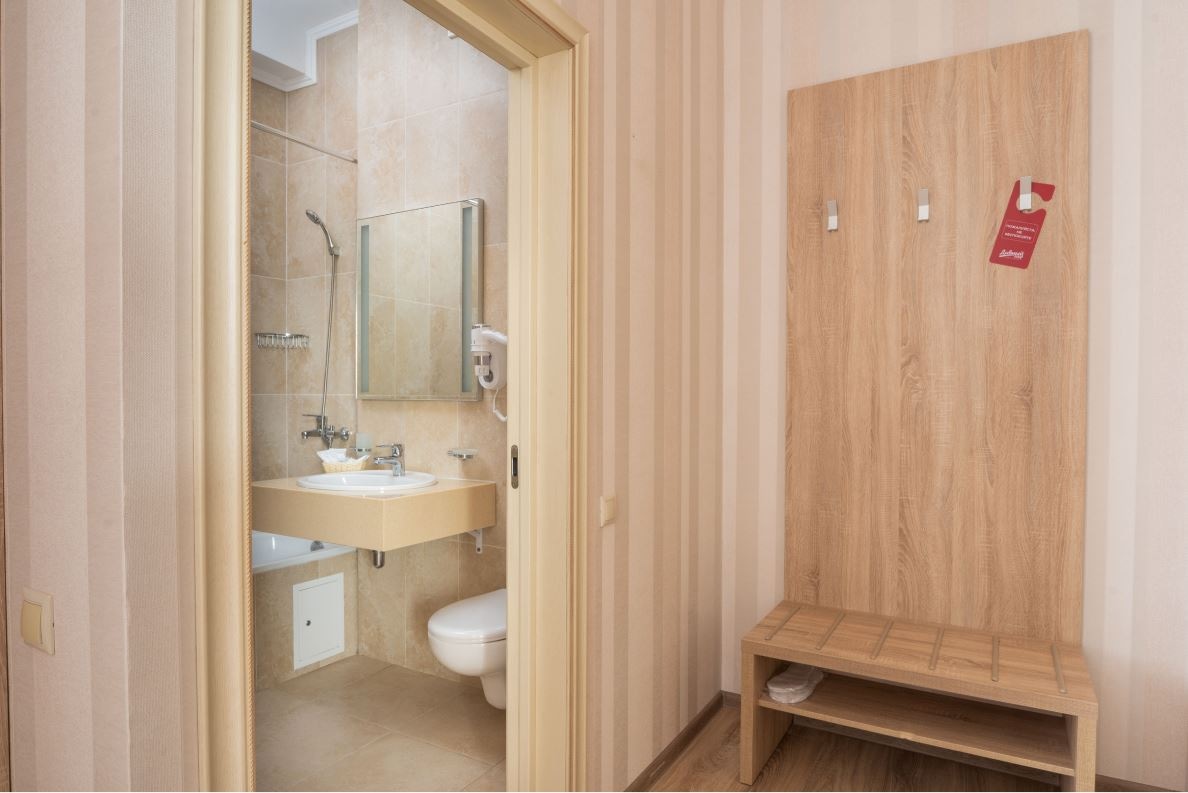 rooms-standard-main-building