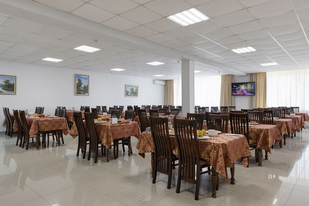 restaurants-obedennii-zal