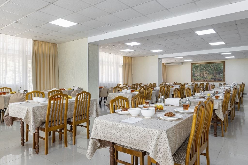 restaurants-obedennii-zal