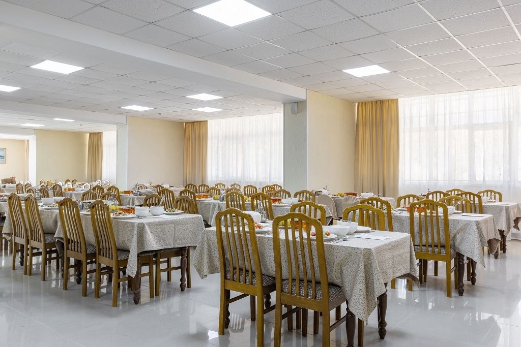 restaurants-obedennii-zal