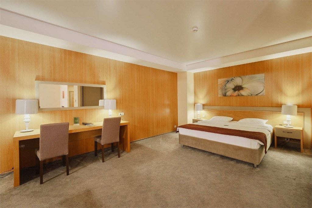 rooms-2-adl-premier-lux