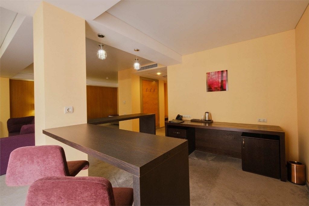 rooms-2-adl-premier-lux