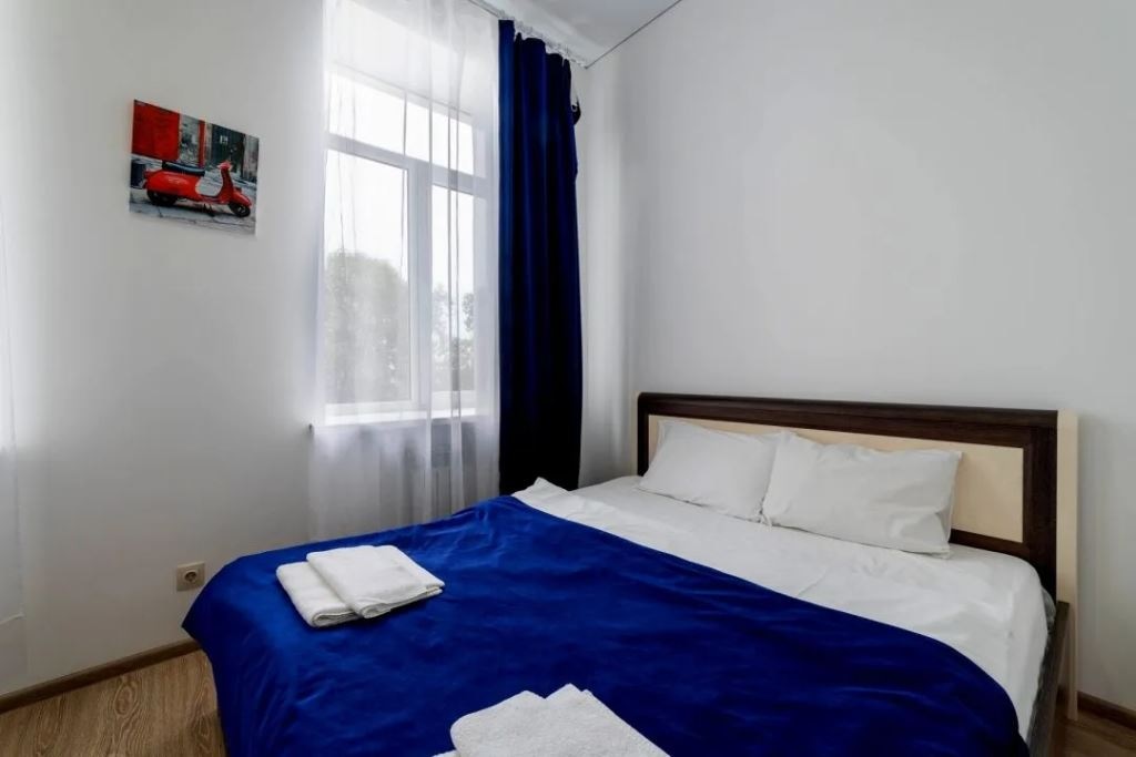 rooms-room-standard-double