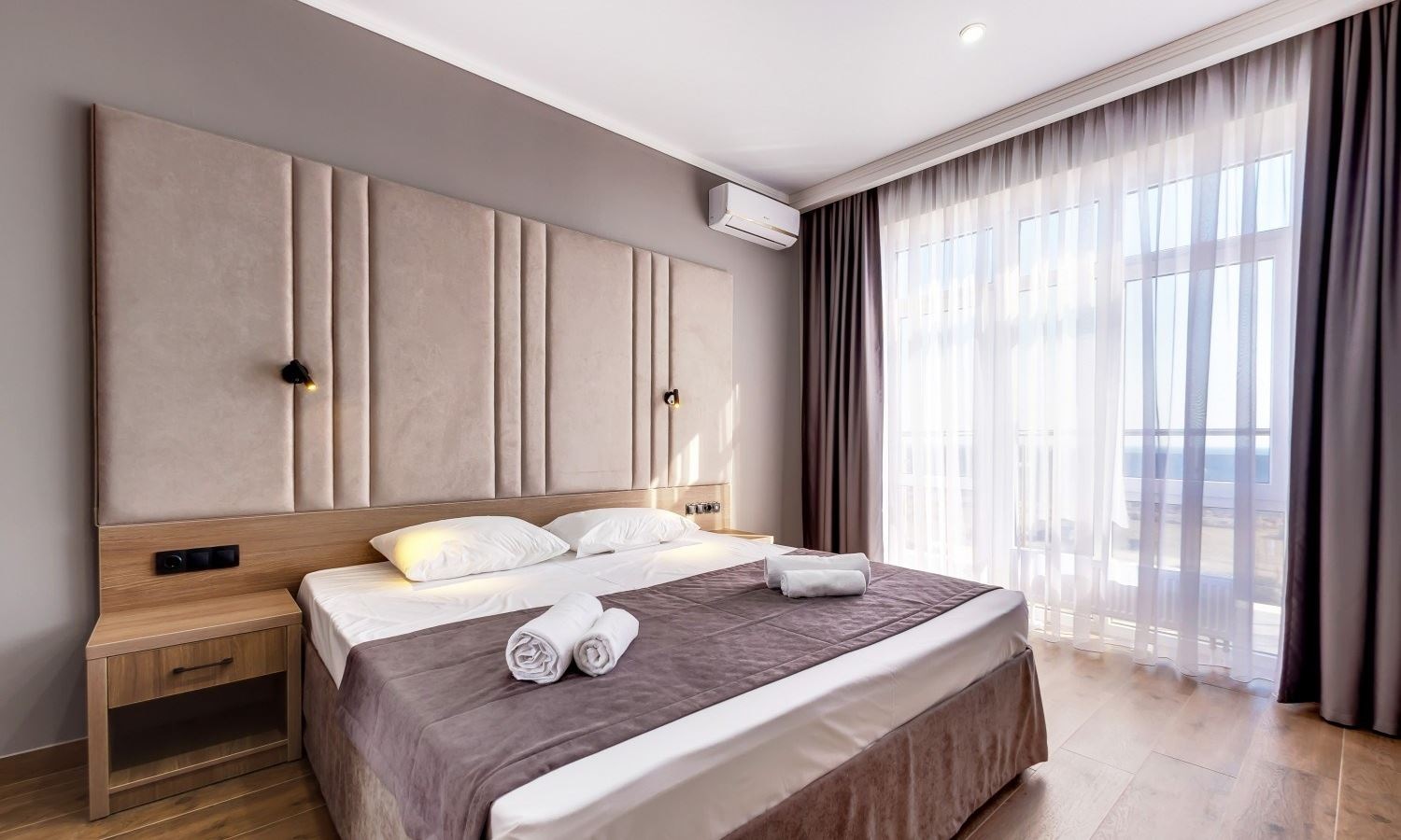 rooms-корпус-династия-люкс-с-видом-на-море