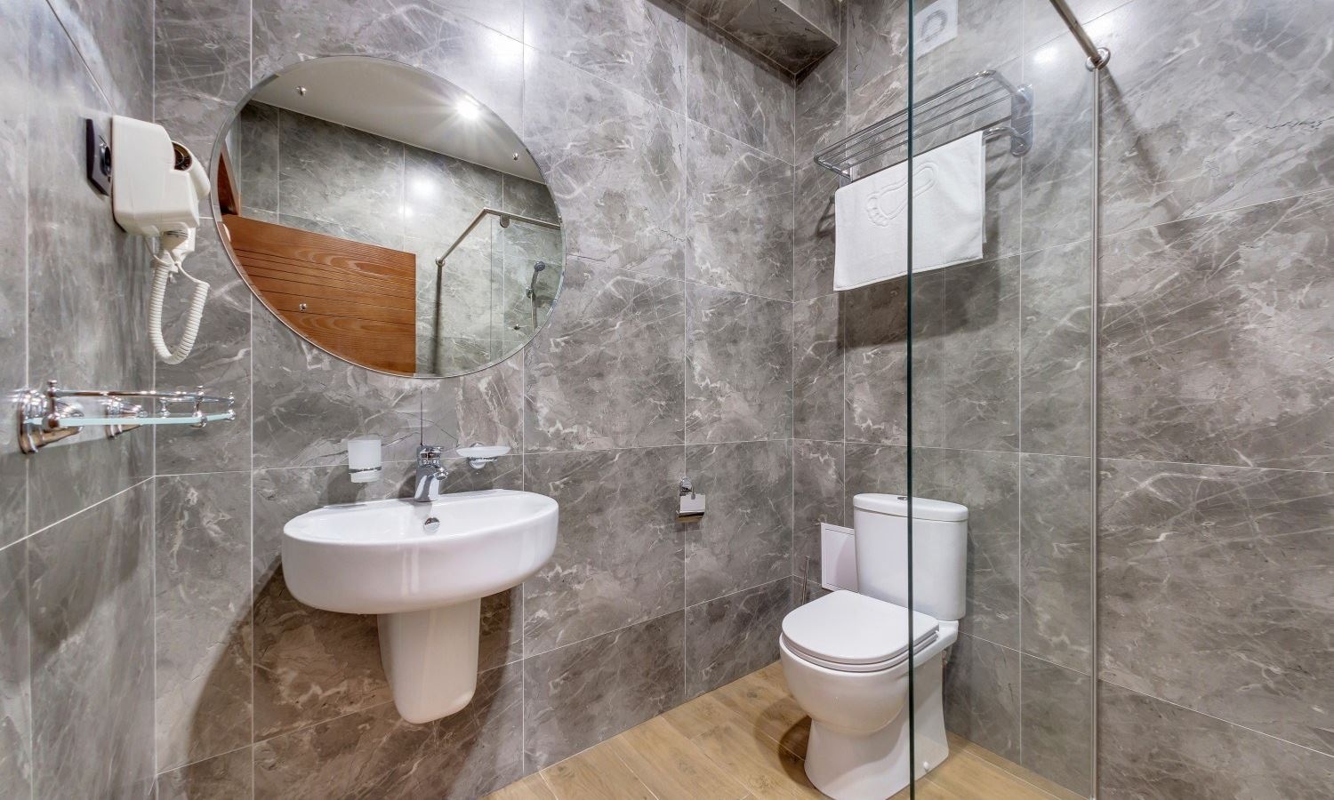 rooms-корпус-династия-люкс-с-видом-на-море