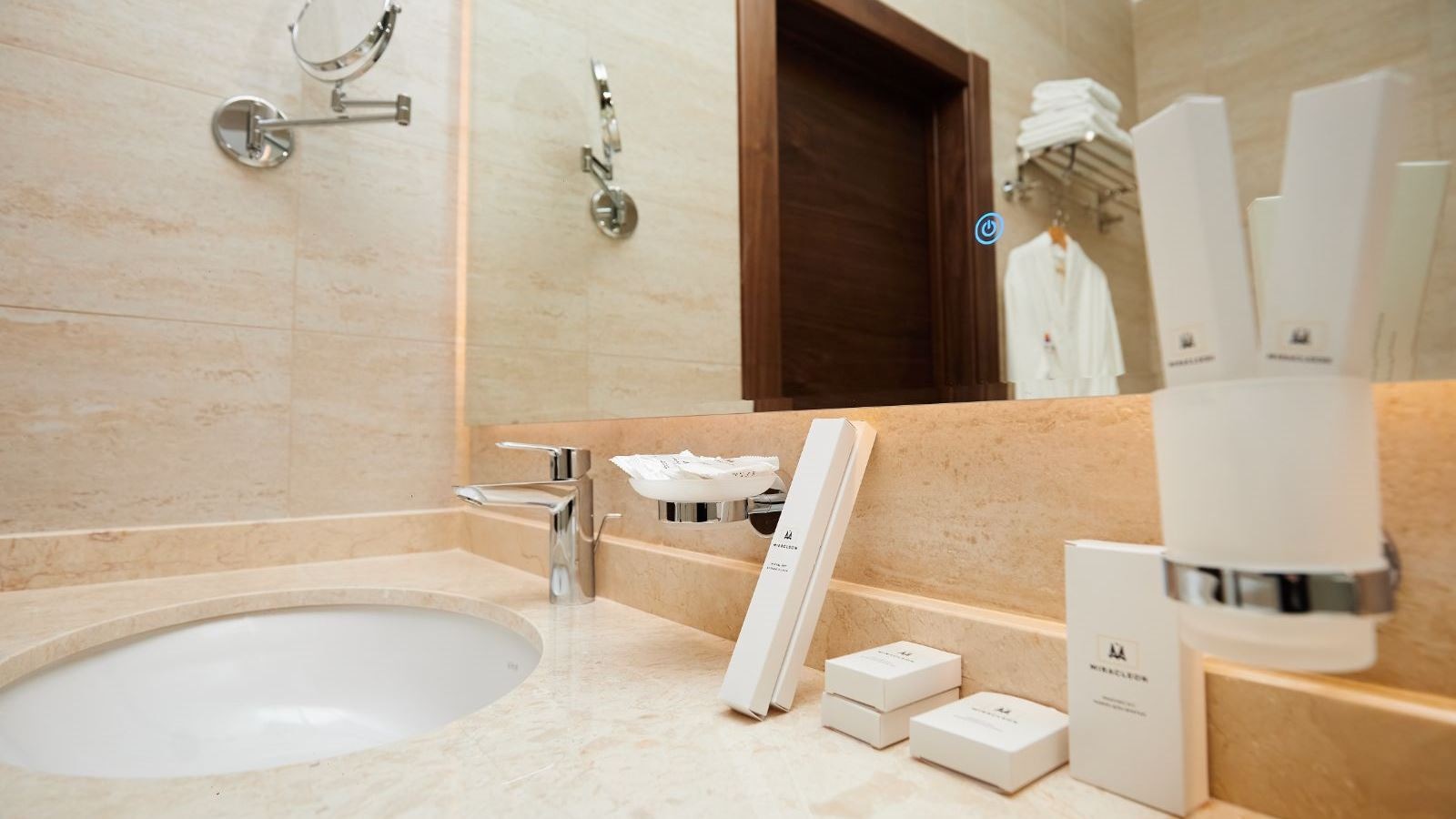 rooms-suite-junior-double