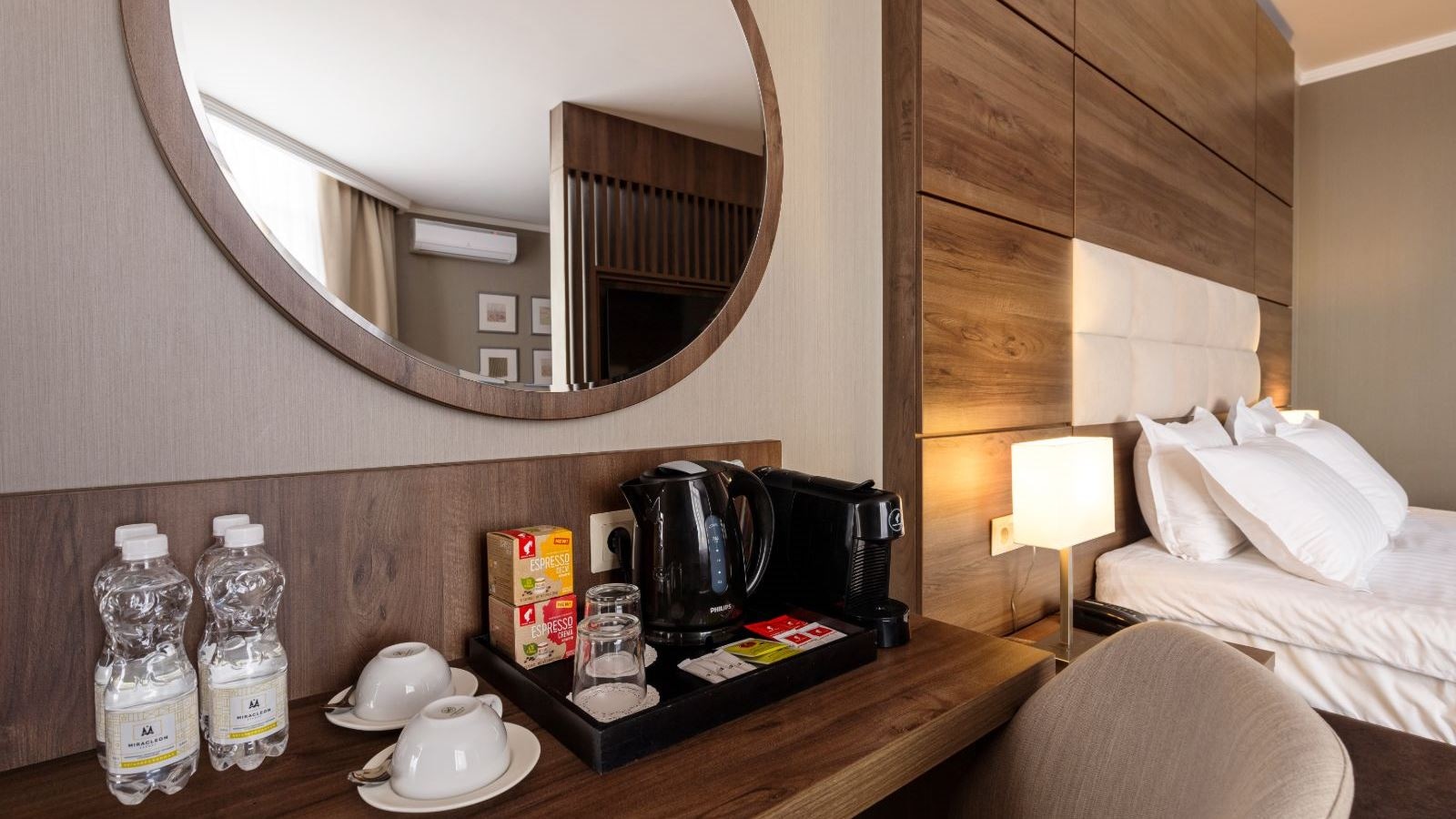 rooms-suite-junior-double