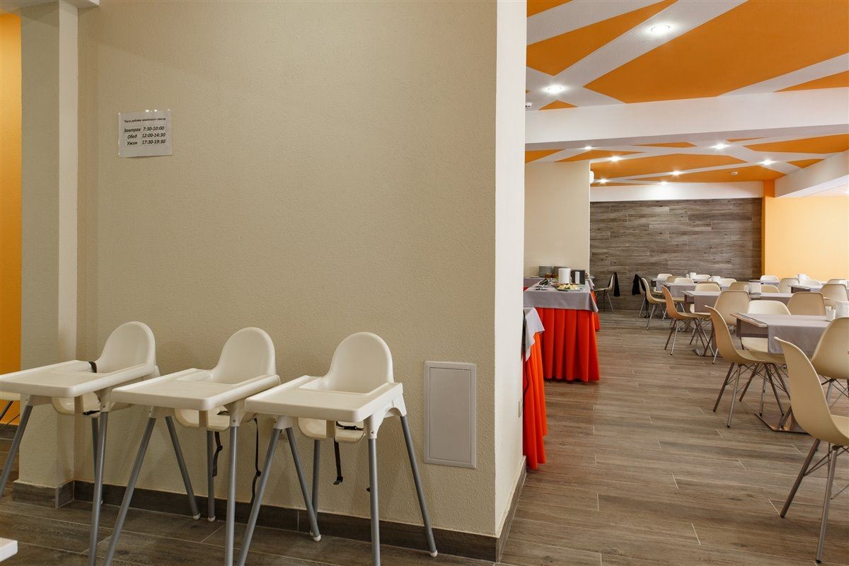 restaurants-restaurant