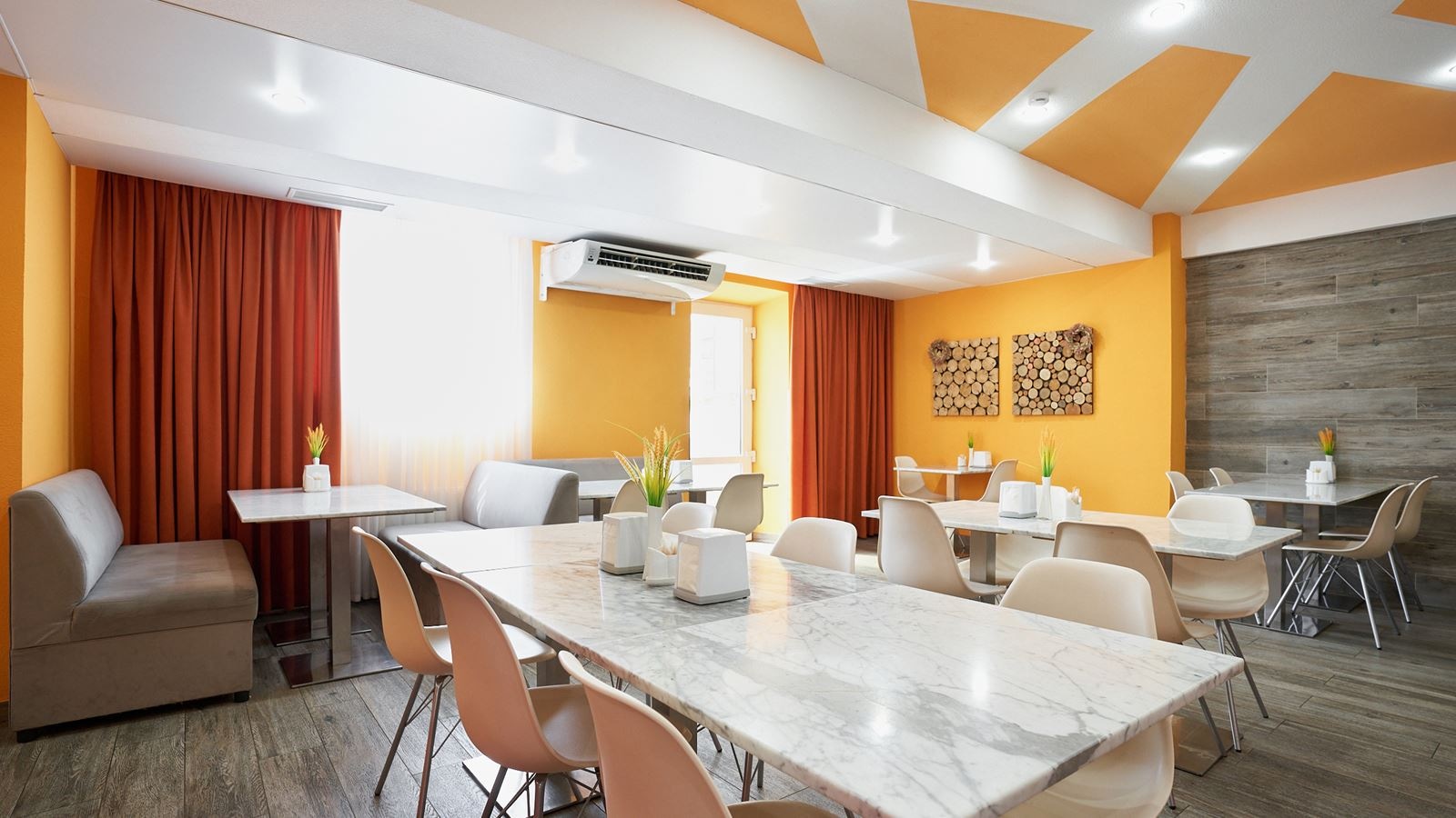 restaurants-restaurant