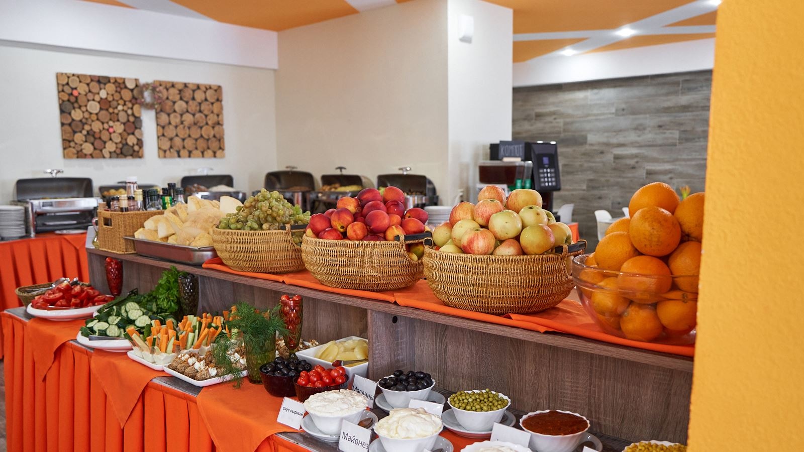 restaurants-restaurant