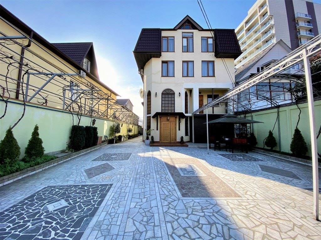 general-main-building