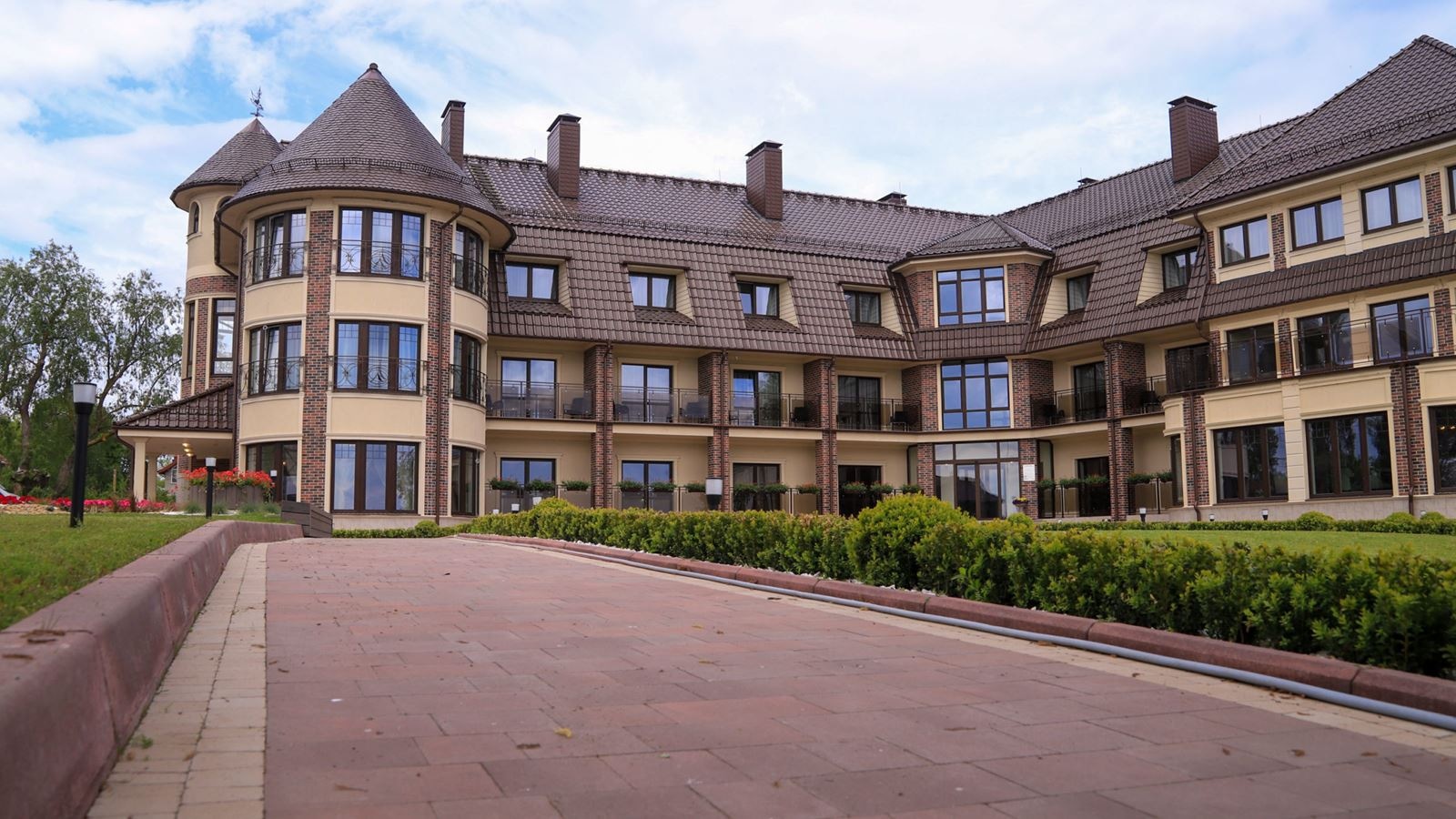 general-main-building