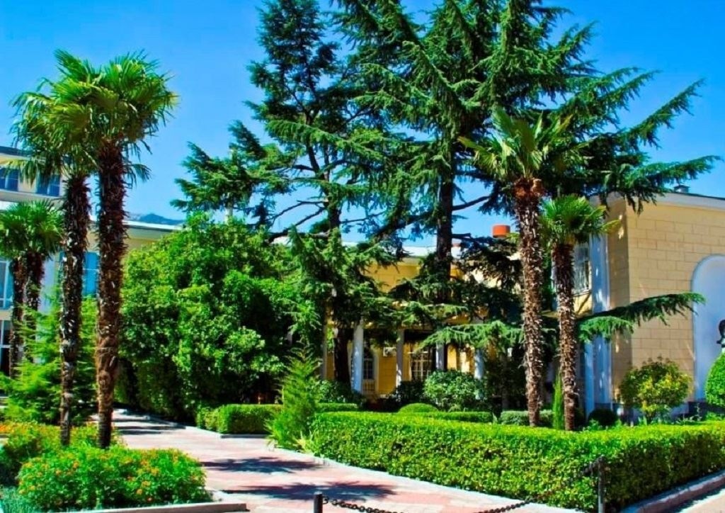 general-main-building