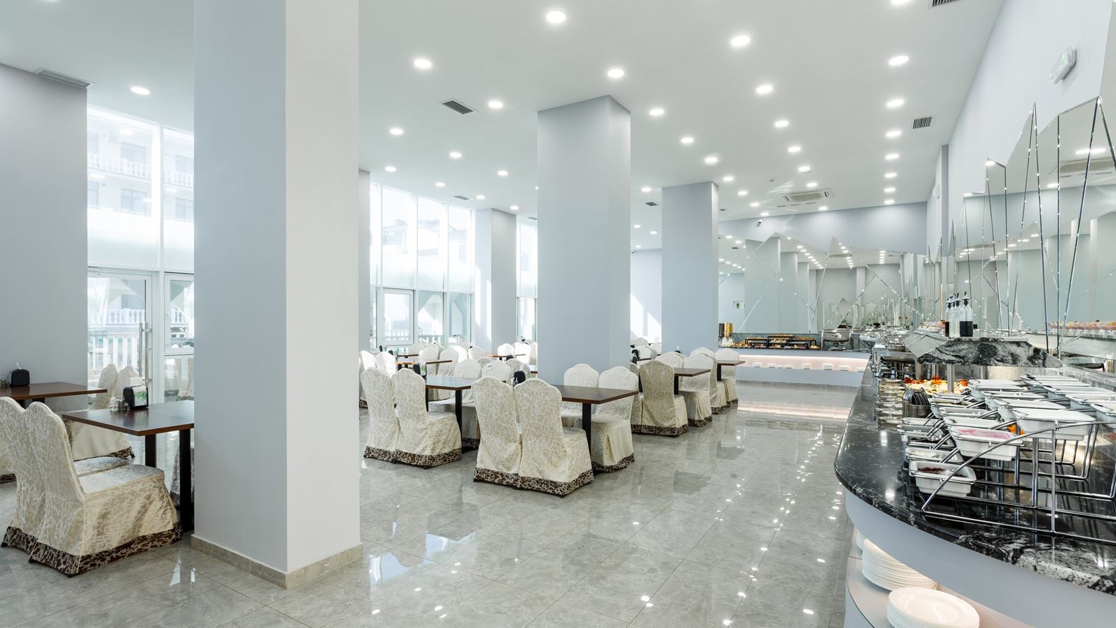 restaurants-restaurant