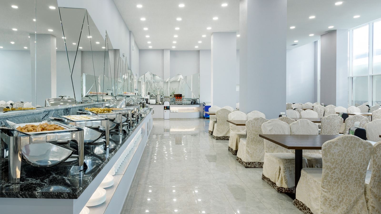 restaurants-restaurant