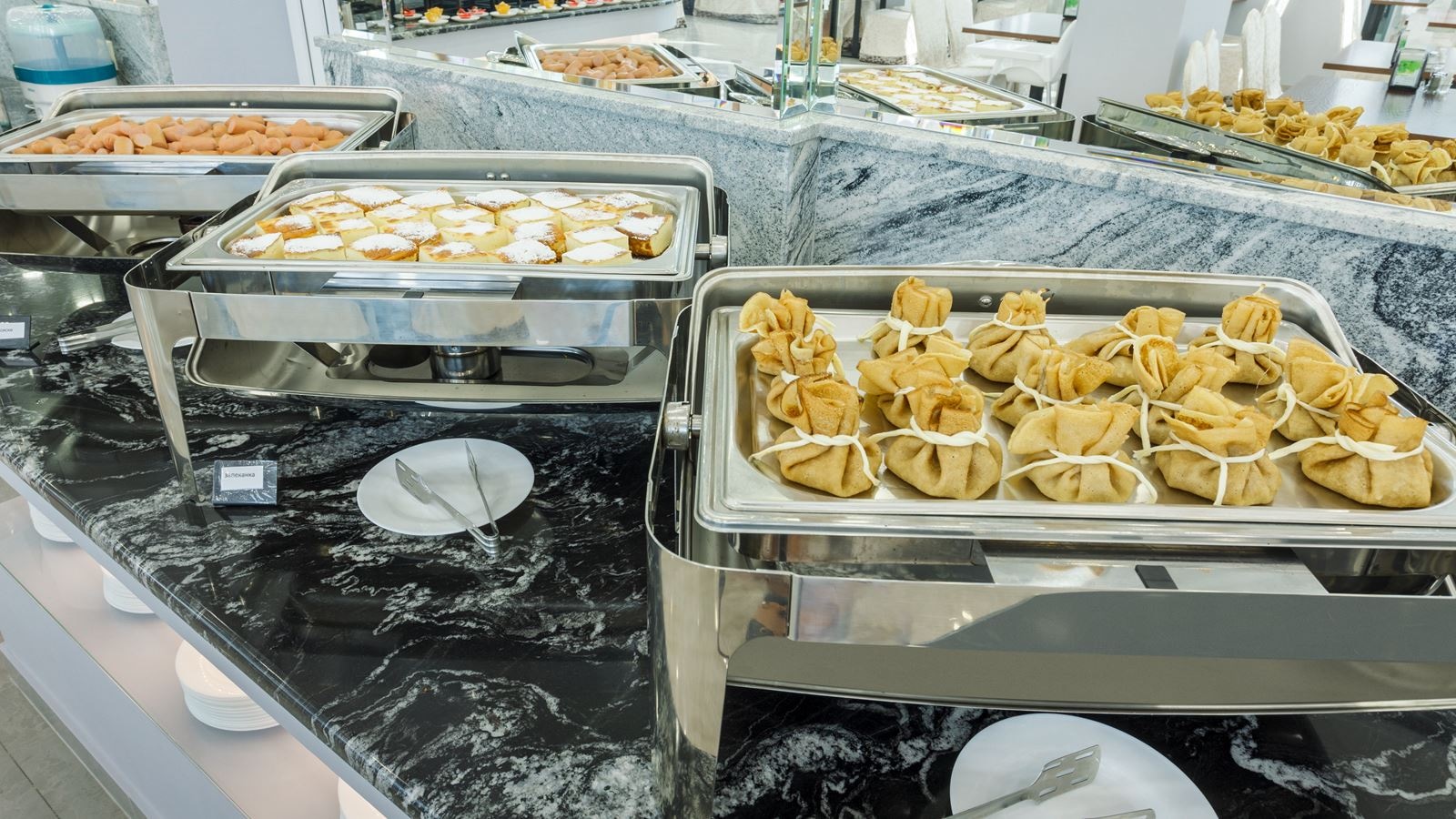 restaurants-restaurant