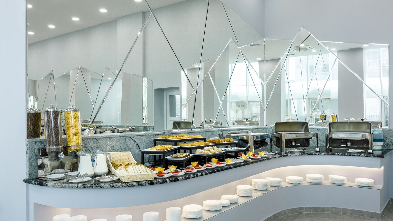 restaurants-restaurant