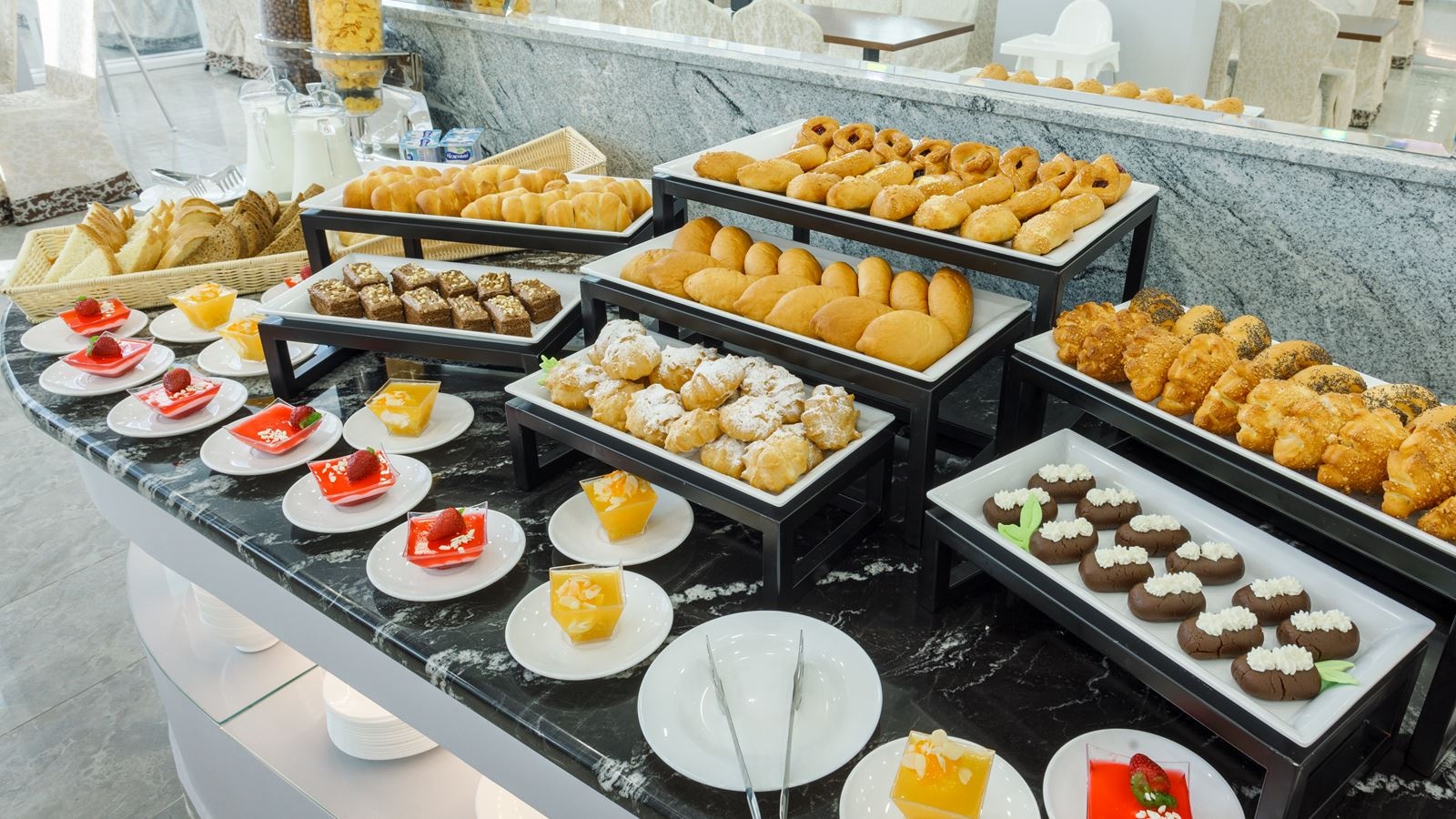 restaurants-restaurant