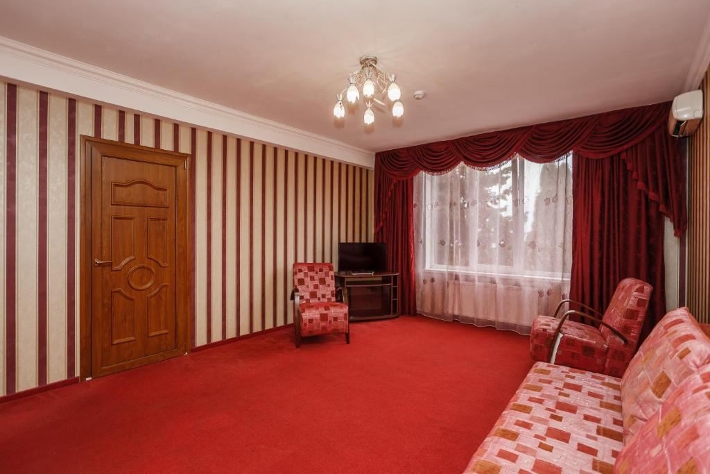 rooms-family-room-standard