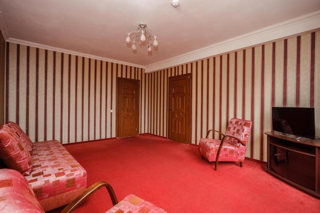 rooms-family-room-standard